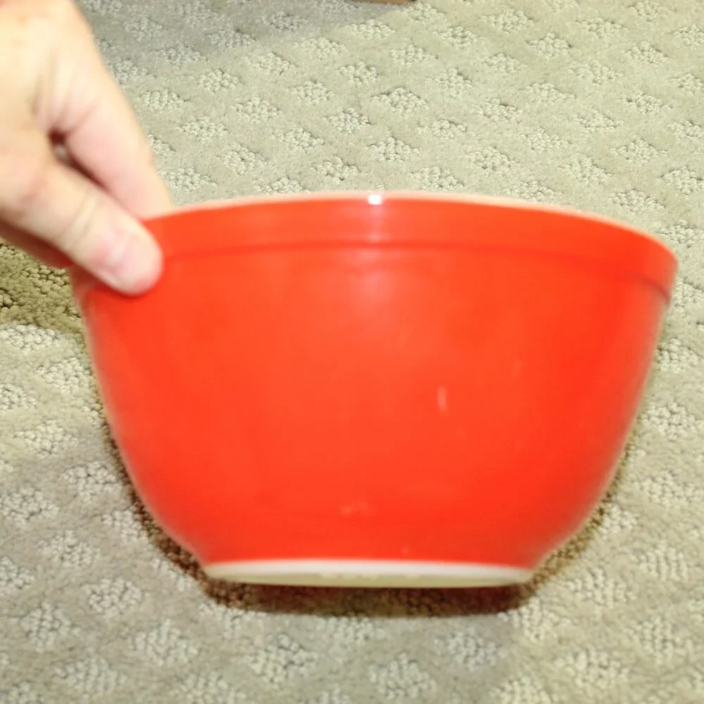 Set of 4 Vintage Pyrex Friendship Nesting Mixing Bowls 401 / 402 / 403 /404